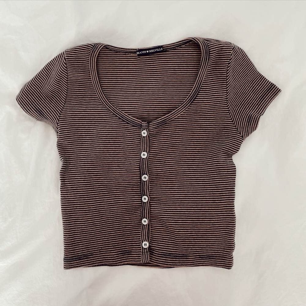 BRANDY MELVILLE T-SHIRT! *RARE*